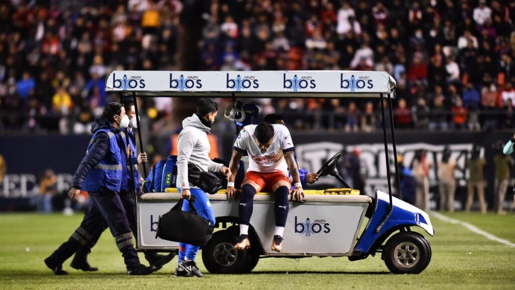 Chivas descarta lesión de ligamentos en Alexis Vega NV Noticias