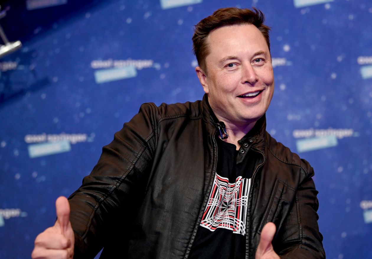 Cae fortuna de Elon Musk y estos 'billionaires' mientras las